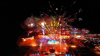 地坑院里过大年！2025陕州灯会正式亮灯